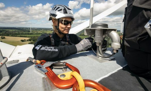 German wind farm rolls out aircraft detection lighting